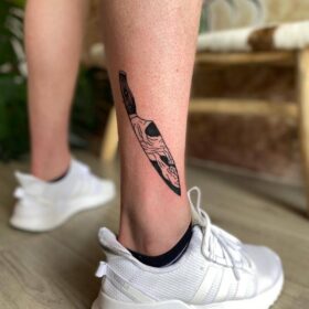 knive tattoo